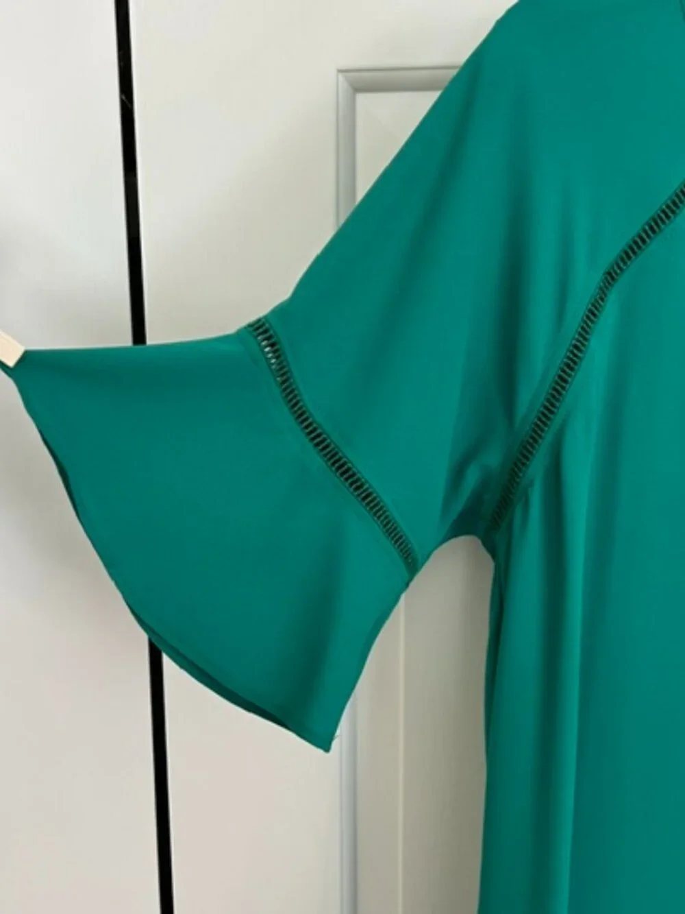LOFT EUC Emerald Green Mixed Media Flutter Sleeve Button Back Blouse Small